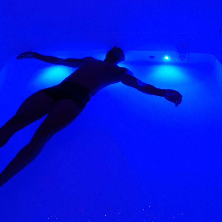 Photo de Flottaison en isolation sensorielle chez Zenai Lille