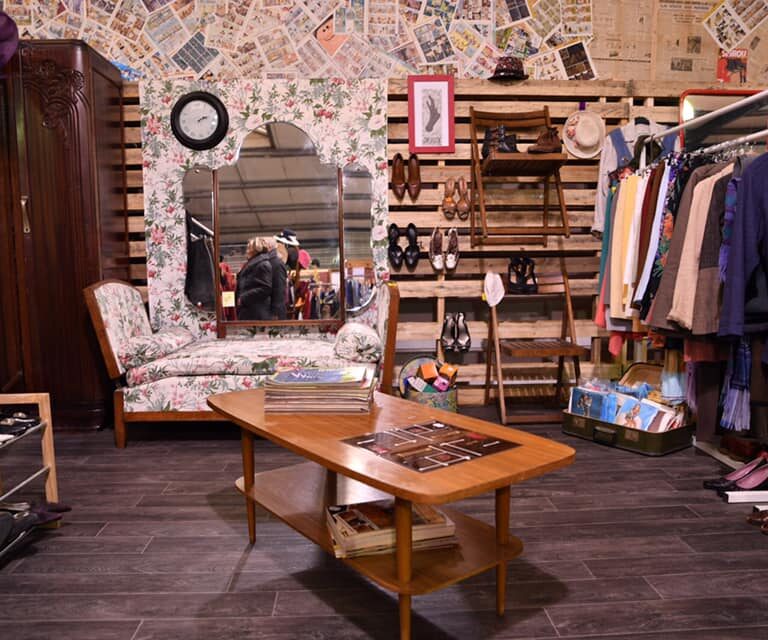 Bis repetita, boutique vintage du secours populaire à Lille Lomme