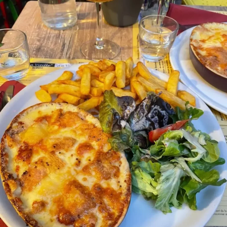 Chez la Vieille