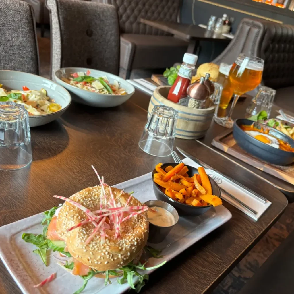 Barrel : bar, resto et fléchettes