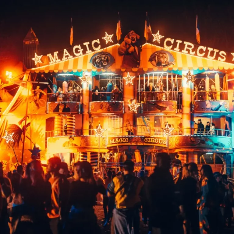 Madame Loyal : la fête foraine électro débarque à Lille