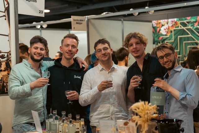 essence gin photo 2 moyenne