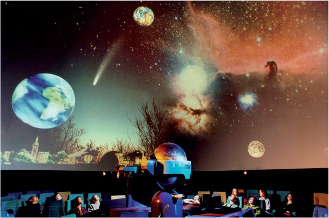 expos itinérantes planétarium et MuMo en tournée dans la MEL Fiesta lille3000