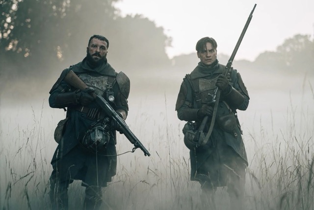 02 les sentinelles © caroline dubois, federation studio france, esprits frappeurs, canal+ moyenne