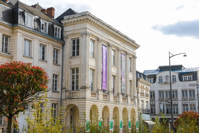 Arras place du Théâtre à côté de Lille