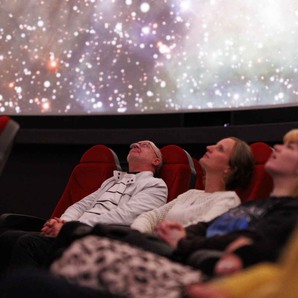 Planétarium villeneuve d'ascq à côté de Lille