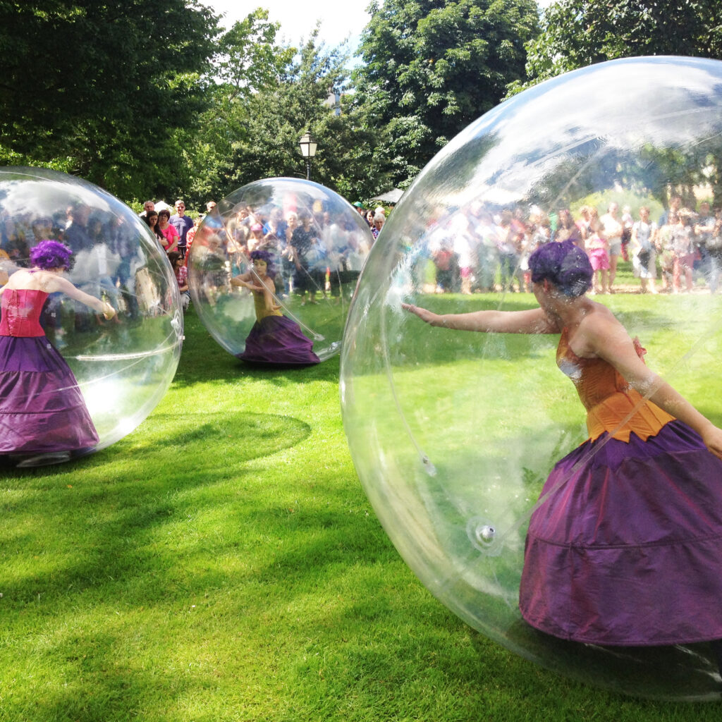 deambulation danse en bulles les zellibulles spheres zizanie 3