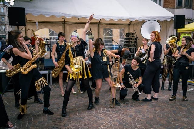 fanfare la frange moyenne