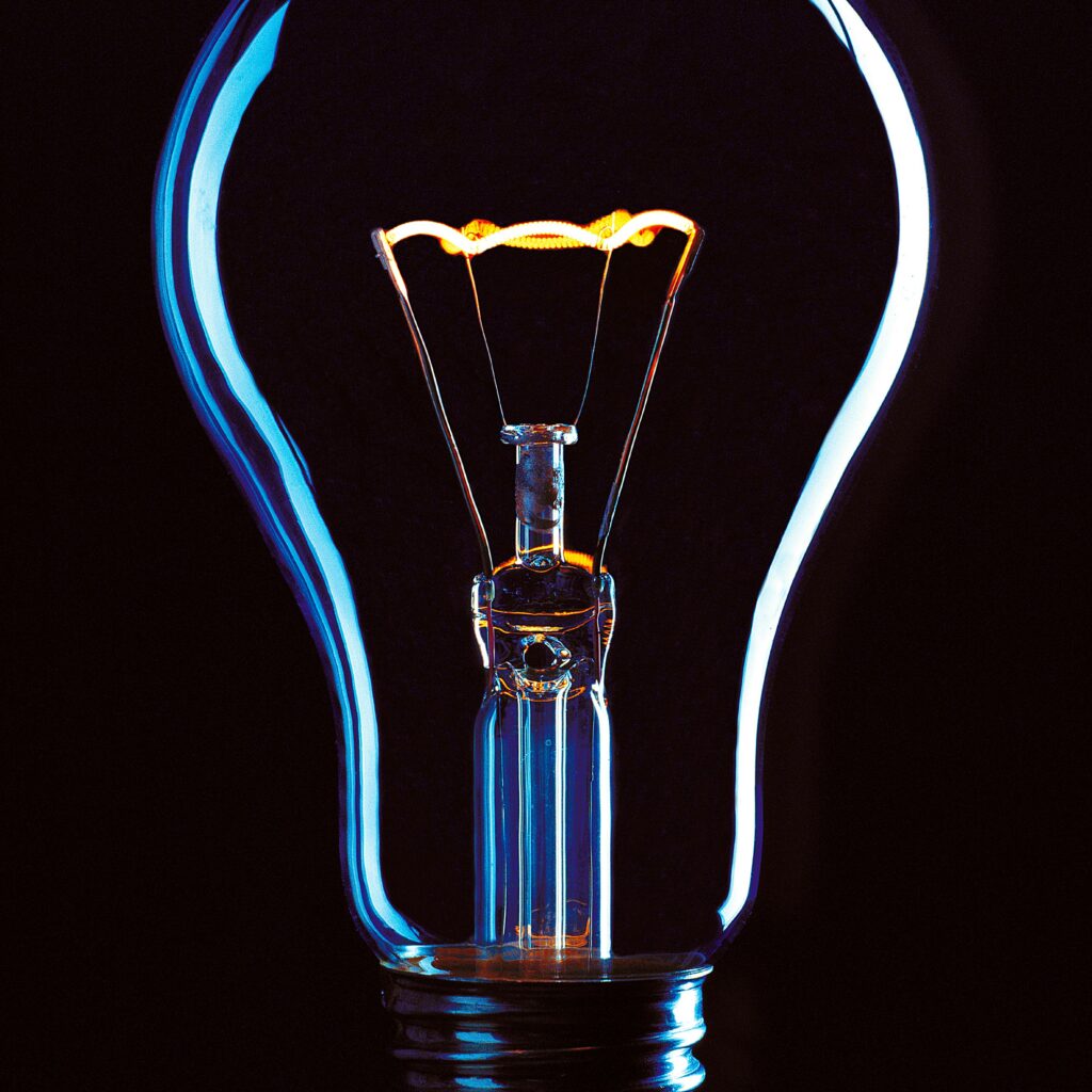 fiat lux : lumière ampoule