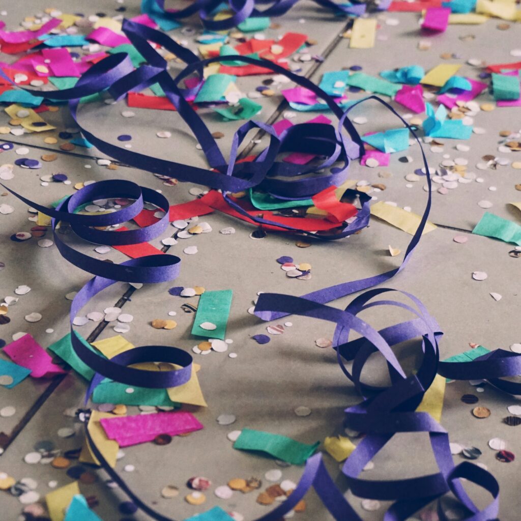 fête enfants adolescents ados jeunes boom boum