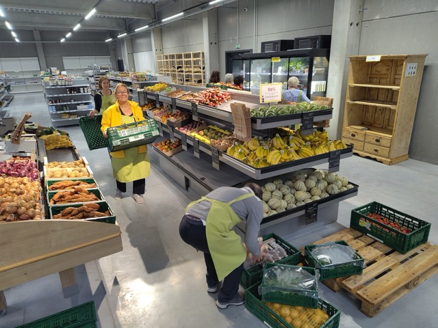 mis en rayon fruits et légumes moyenne