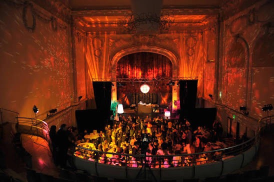 © salle des fêtes fives moyenne